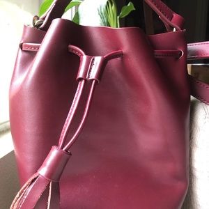 KC Jagger crossbody ox-blood colored bag!❤️